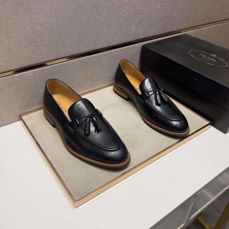 Pra*a leather shoes